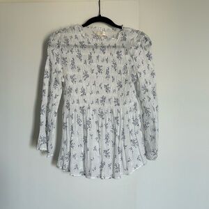 A breezy light-weight tunic